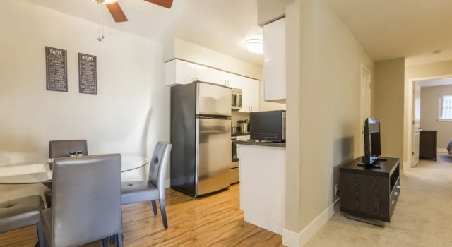 Bright Unit Near Silicon Valley - Washer & Dryer