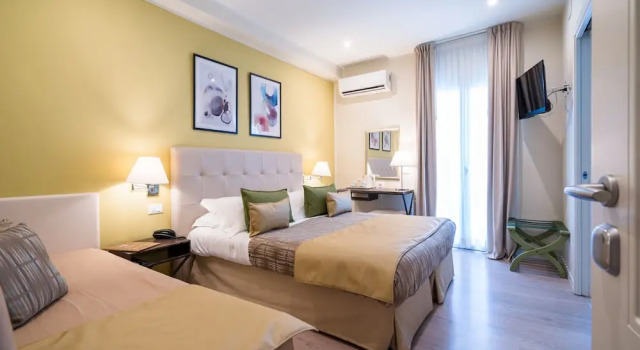 Трёхместный номер Comfort с частичным видом на море Hotel Rivage Taormina