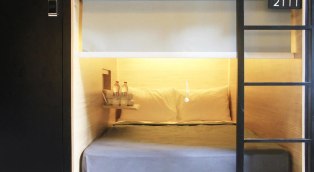 Livinn Hostel City Center Surabaya, Reserva ahora Albergue Hostales en Surabaya, cerca de Taman Remaja Surabaya, Albergue