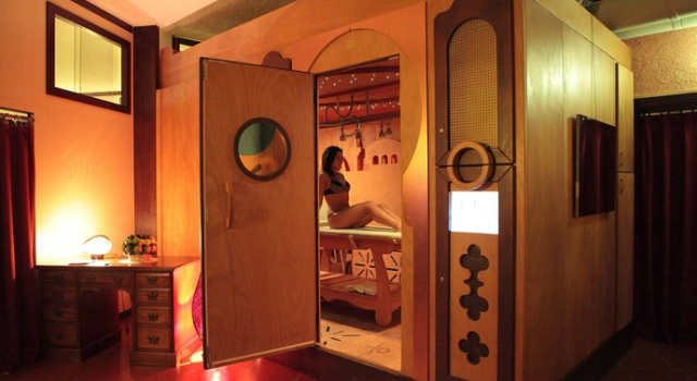 Azur, Boek Hotel Germasogeia 