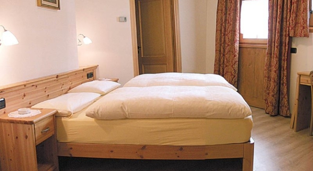 Garni Baita Cecilia, Book Hotel Livigno Lombardy