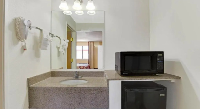 Люкс Super 8 by Wyndham Tucson/Grant Road Area AZ