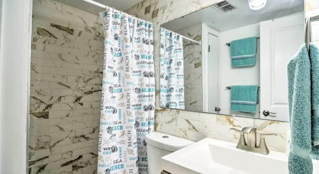 Апартаменты On-site Beach Access: Walkable Gulf Coast Retreat