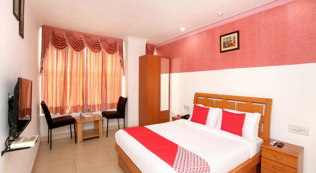 OYO 13365 Hotel Teg Royal, Book Hotel Amritsar Punjab