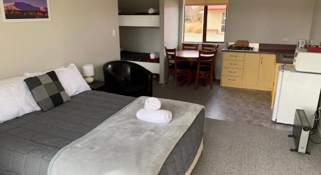 Апартаменты Ranfurly Holiday Park & Motels
