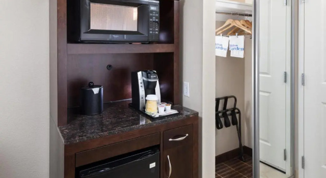 Двухместный номер Premium Hilton Garden Inn El Paso Airport