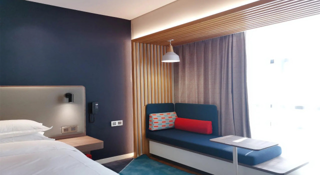 Номер Standard Holiday Inn Express Jiangmen Jianghai by IHG