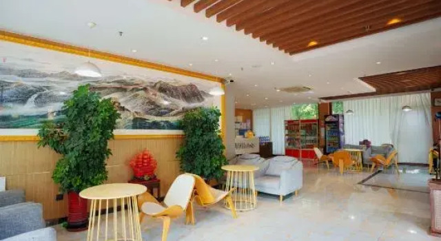 Junyi Chain Hotel