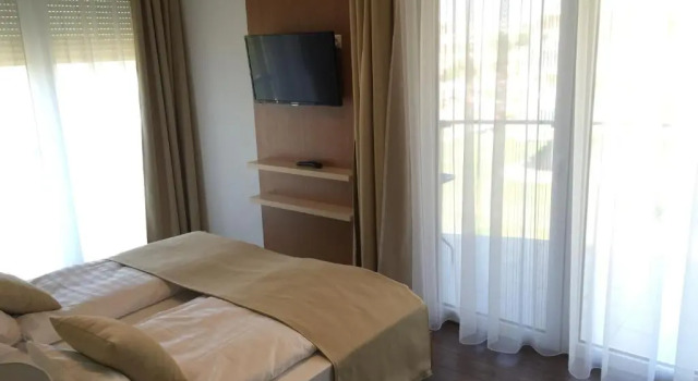 Номер Superior Wellness Apartments in Velence