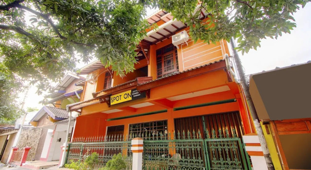 Ijo Pupus Syariah Residence by OYO Rooms, Book Hotel Banguntapan 