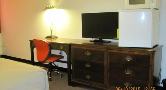 Номер Standard Driftwood Suites