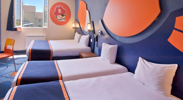 Четырёхместный номер Family Explorers Hotel Marne-la-Vallée