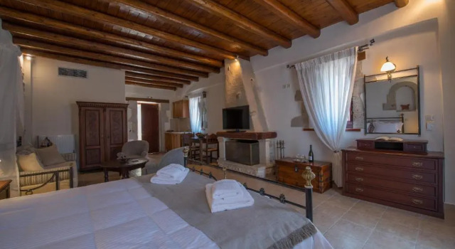 Brazzo di Maina, Book Hotel Hotels in Lakonia with a Pool, Swimming Pool