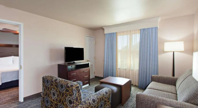 Люкс Homewood Suites by Hilton Fairfield-Napa Valley Area