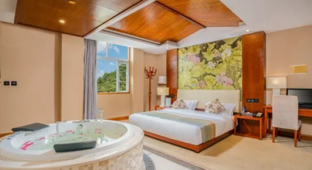 Семейный люкс Hawthorn By Wyndham Shangri-La Old Town