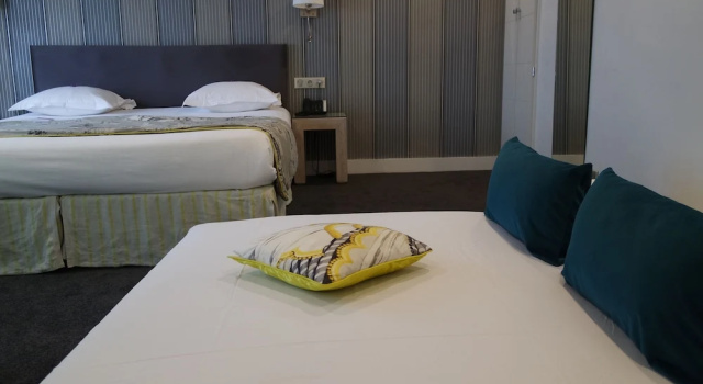 Номер Family Grand Hôtel dOrléans
