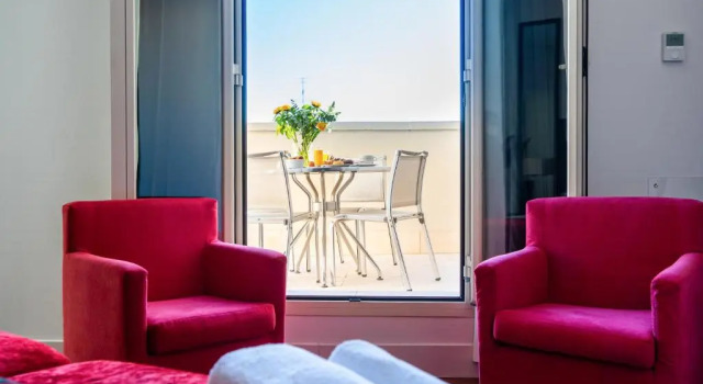 Двухместный room Superior с террасой Отель Quatro Puerta Del Sol