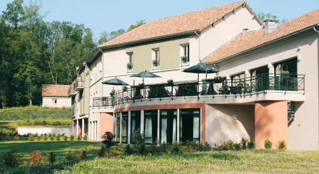 Двухместный номер Standard Logis Hôtel - Restaurant Le Tulipier