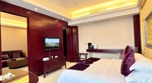 Люкс Deluxe Wanchi International Hotel - Langzhong
