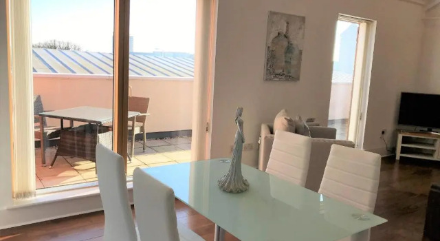 Апартаменты с балконом Ice House Apartments