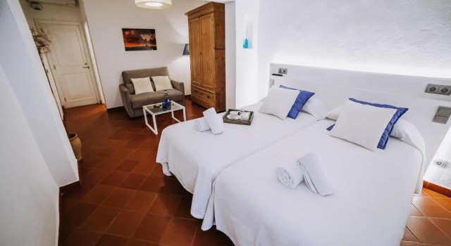 Полулюкс Petit Hotel 5 Fars