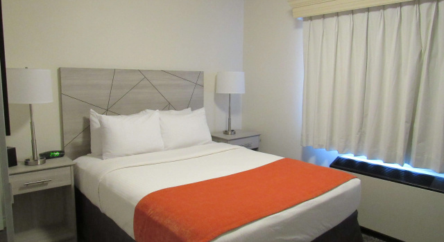 Четырёхместный люкс с 2 комнатами Best Western Inn Tooele