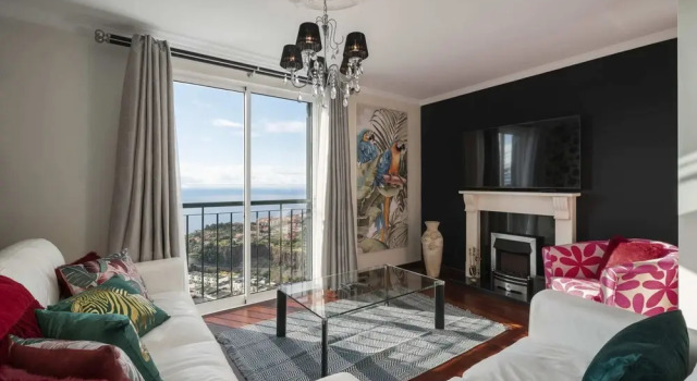 High Zone of Caniço, sea View - Varandas do Mar, Boek Hotel Caniço Madeira