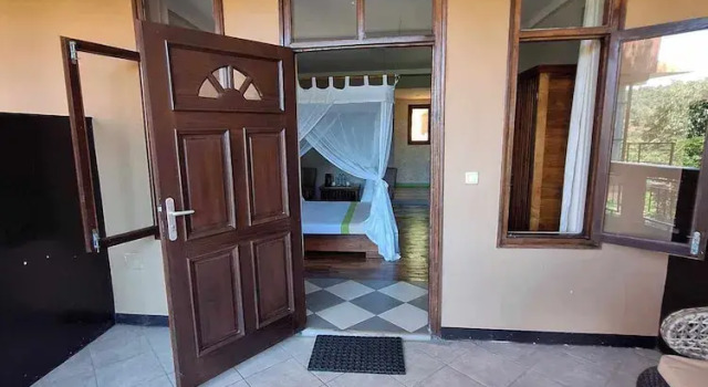 Номер Standard Andasibe Cyperus Hotel