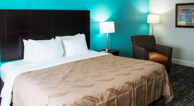 Двухместный номер Standard Quality Inn Crossville Near Cumberland Mountain State Park
