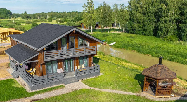 Шестиместный коттедж Superior с балконом Fazenda Neogarden (Фазенда Неогарден)