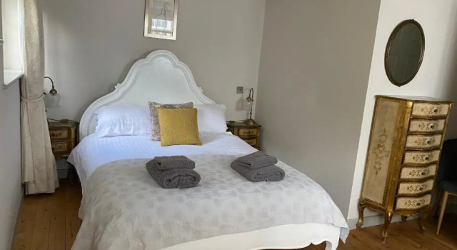 Апартаменты Monmouth House Apartments