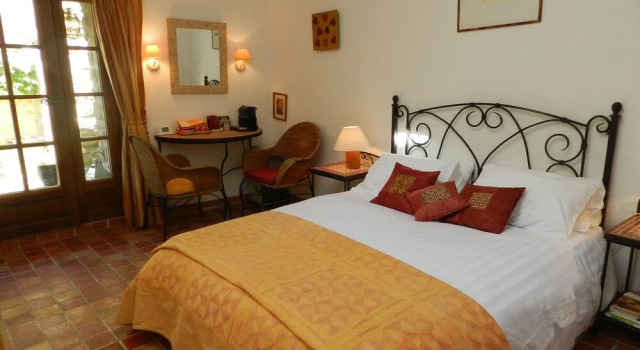 Les Acanthes, Rezervasyon Otel Luberon 4 yıldızlı oteller, 4*