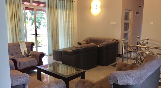 Lanka Lands Holiday Home