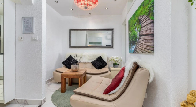 Amazing Apartment in Pula With Wifi and 1 Bedrooms, Rezervovat Apartmán Veli Vrh Istrie