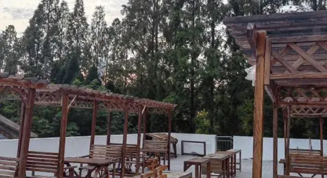 Guohua Courtyard Homestay, Забронировать Отель Лоян Хэнань