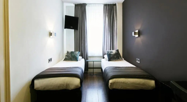 Четырёхместный номер Quentin Canal House Hotel