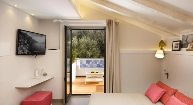 Полулюкс MelRose Relais