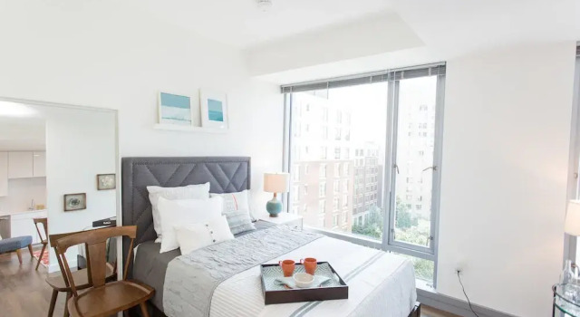 Luxurious 1bd/1ba Penthouse in Fenway - 1T, Забронировать Отель Отели Бостона 3 звезды, рядом с Huntington Theatre, 3*