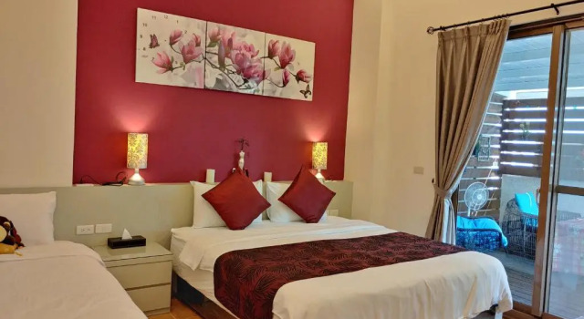 Трёхместный номер Standard White Palace B&B
