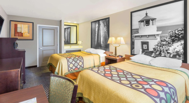 Super 8 Fortuna, Rezerwuj Mini-hotel Fortuna Kalifornia
