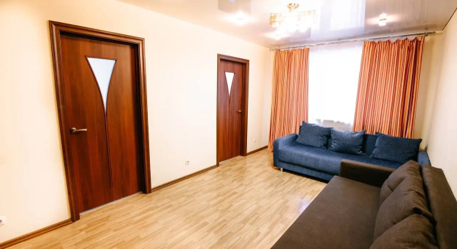 Michurina 15 Chetyrehkomnatnye apartamenty rjadom s KemGU