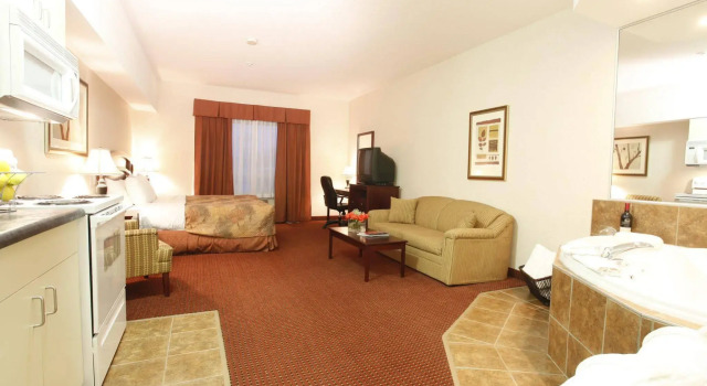 Pomeroy Inn & Suites Fort St. John, Buchen Sie Hotel  