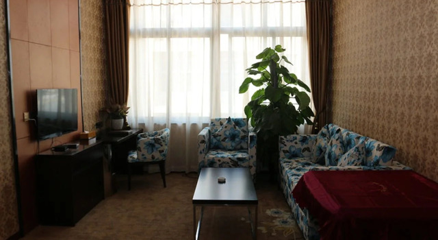 Guangzhou University Business Hotel, Boek Hotel Hotels in Guangdong met parkeren, Parkeren