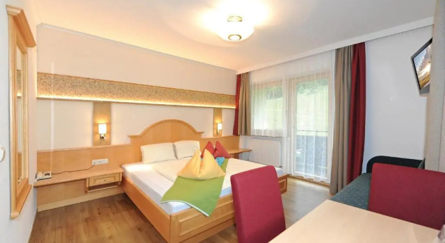 Bike & Ski Hotel Unterellmau