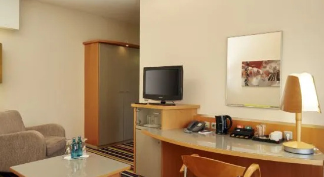 Люкс H+ Hotel Köln Hürth