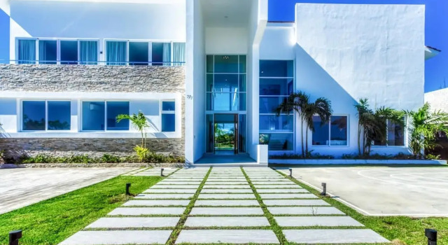 Cap Cana Villa for Rent – Fantastic Modern & New Oceanfront Villa, Rezervați Vilă Cap Cana Punta Cana