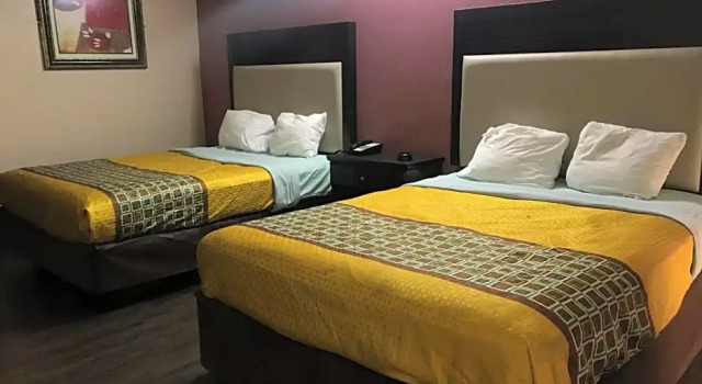 Номер Deluxe Express Inn