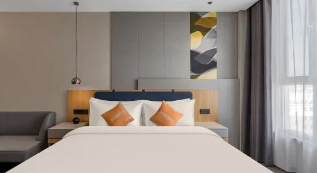 Home Inn (Changzhi Wuxiang Eighth Route Army Taihang Memorial Hall Branch), Prenota Hotel Hotel a Shanxi con parcheggio, Parcheggio