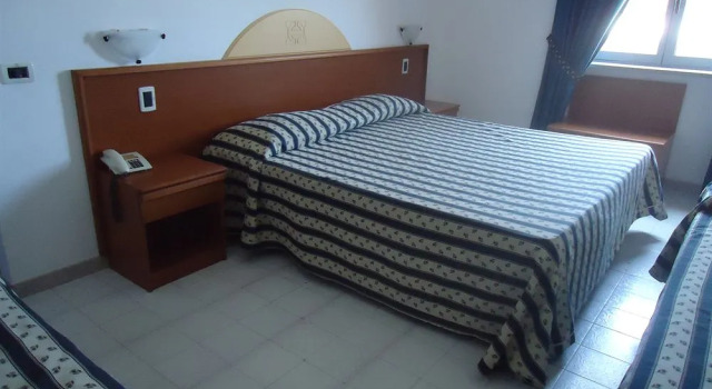 Villaggio Hotel Eurolido, Varaa Hotelli Falerna Calabria