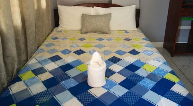 Номер Deluxe с балконом Mellow Apartelle and Tourist Inn
